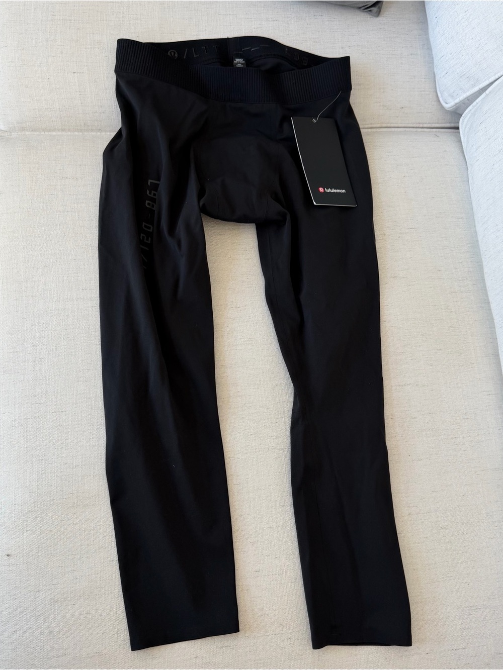 NWT Men’s Lululemon License to Train Tight 21” Black sz large